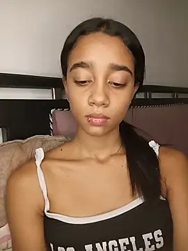 Zoe Sweett18 online show from July 25, 2:18 am