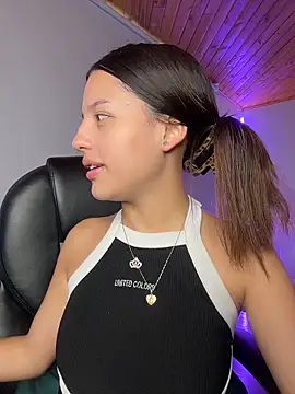 Sofia18 pinkk online show from February 23, 9:47 pm