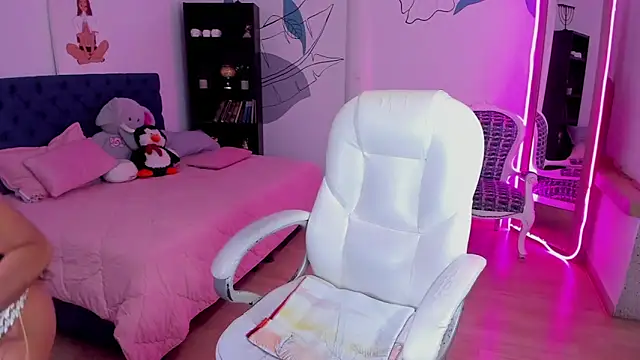 Dana Paula online show from April 26, 5:21 pm