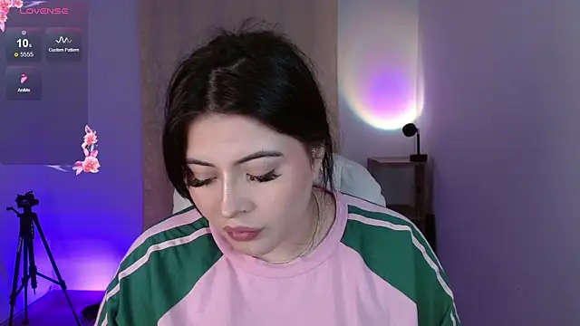 isabella1616 online show from August 9, 3:34 am