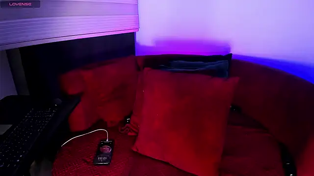 VanneCute1 online show from October 7, 5:34 am