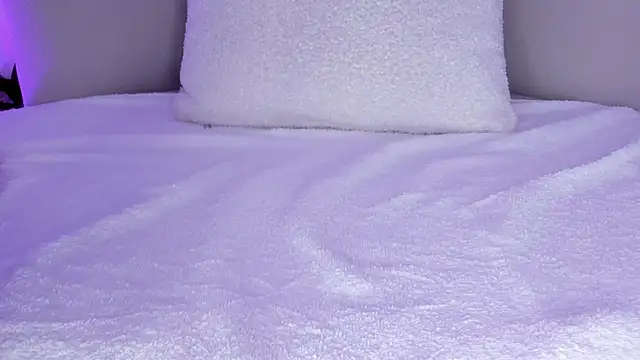 cutte hanna18 online show from April 23, 5:59 pm