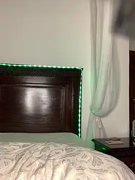 madell online show from June 5, 2:26 am