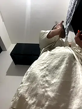 Lili  taylor online show from October 19, 3:30 am