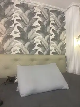 viktoria davis  online show from April 22, 2:52 am