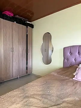 zoe storm online show from April 11, 6:22 pm