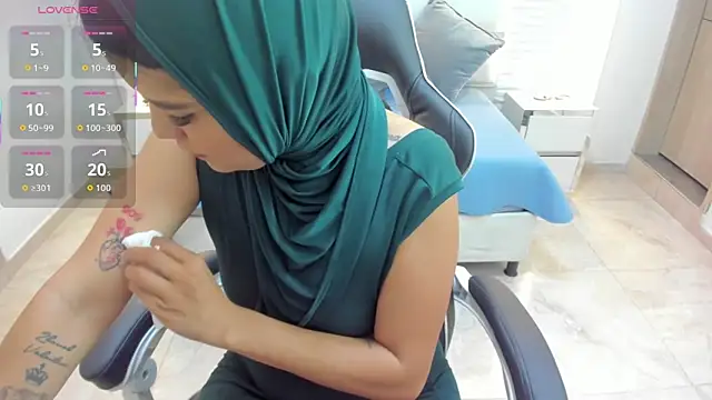 Zulema hamdi online show from October 27, 12:12 pm