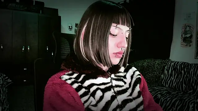 roxy toxic online show from May 21, 12:41 am