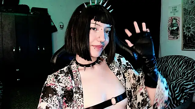 roxy toxic online show from February 3, 6:22 am