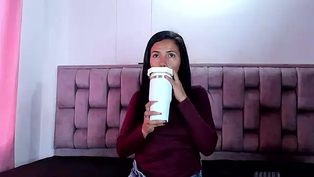 Stephanie69ryanhot online show from April 22, 1:41 pm