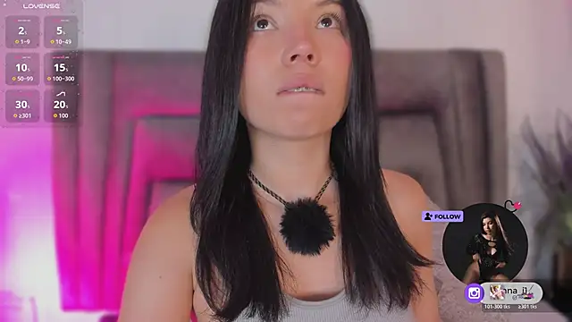 DannaJhonson1 online show from April 24, 7:27 pm