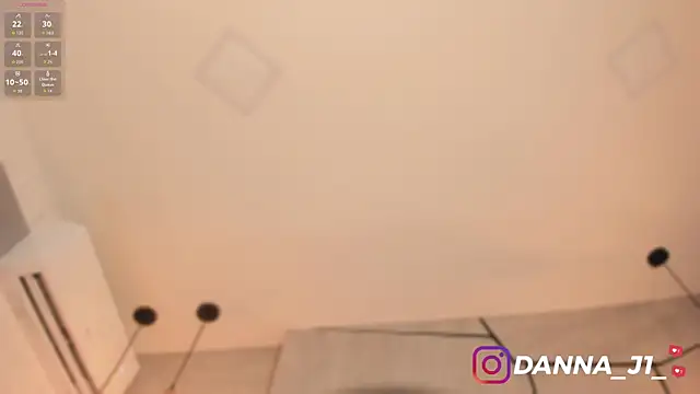 DannaJhonson1 online show from June 11, 7:43 pm