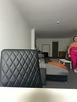 Snapshot of GoddessLucyRose chatting on September 15, 8:05 pm GoddessLucyRose online show from September 15, 8:05 pm