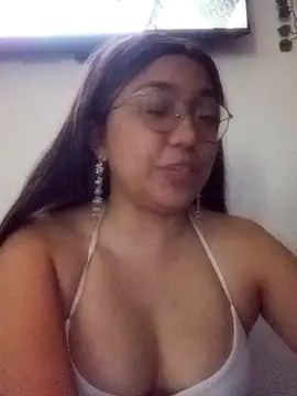 criscrispdv online show from April 23, 3:03 am