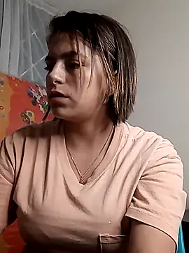 Kitten Cam online show from April 20, 2:36 am