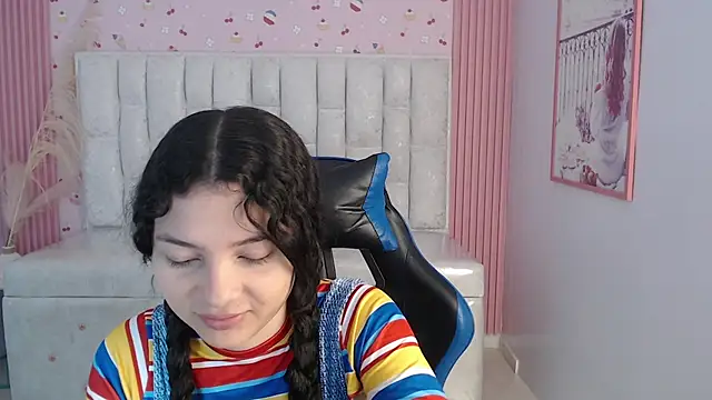 Snapshot of shalon_diaz_s chatting on October 16, 1:25 pm shalon diaz s online show from October 16, 1:25 pm