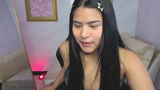 Paulette v online show from March 29, 1:32 pm