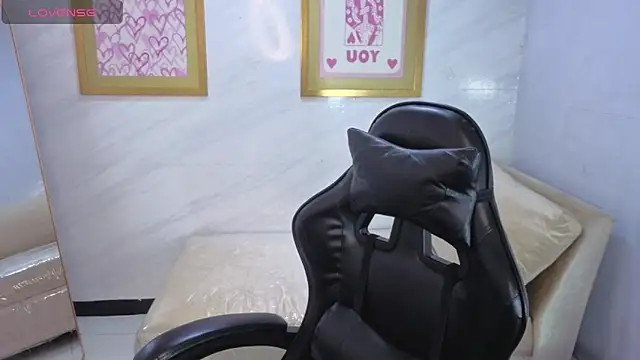 Paulette v online show from March 2, 1:07 pm