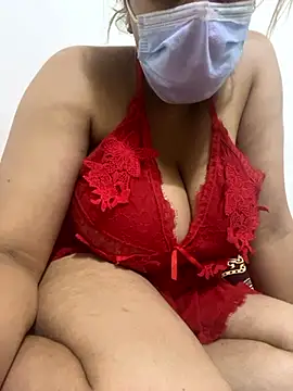 Snapshot of Lola-Sexxx chatting on October 7, 12:48 am Lola-Sexxx online show from October 7, 12:48 am