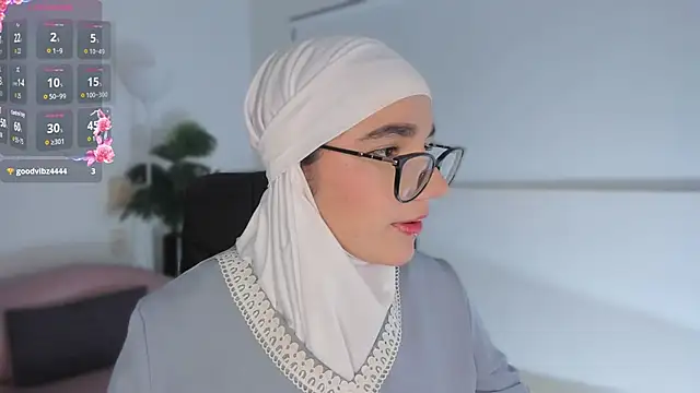 Snapshot of Ayha_khalaf chatting on September 14, 2:09 am Ayha khalaf online show from September 14, 2:09 am
