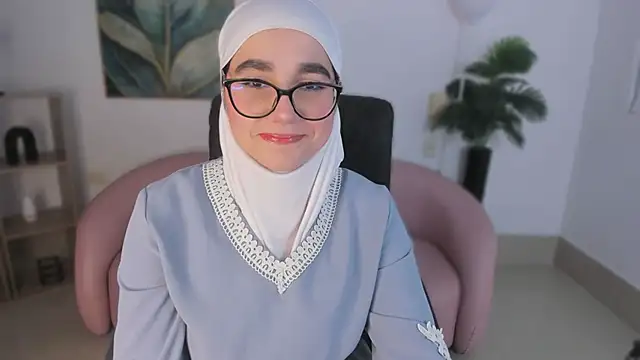 Snapshot of Ayha_khalaf chatting on September 23, 1:48 am Ayha khalaf online show from September 23, 1:48 am