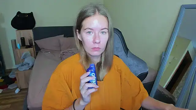 EmilyPaw online show from September 20, 9:07 am