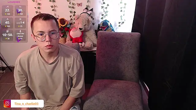 Tina 4 Charlie online show from March 9, 2:09 pm