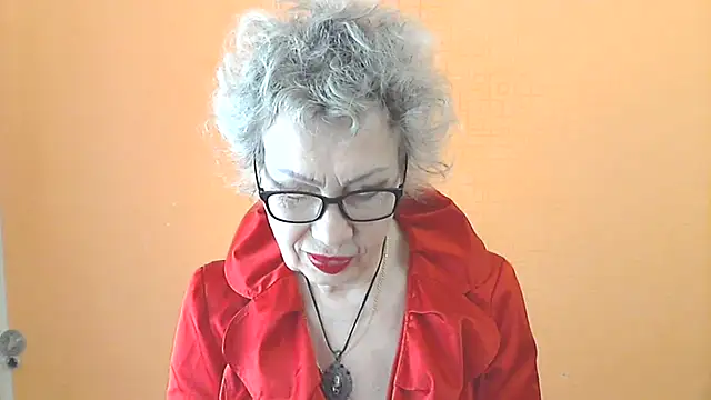 NessyJenixs online show from April 23, 6:32 am