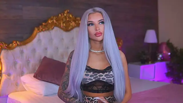 Juicy Jessye online show from April 23, 7:49 pm