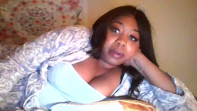 angeliquebelcali online show from November 10, 7:03 am