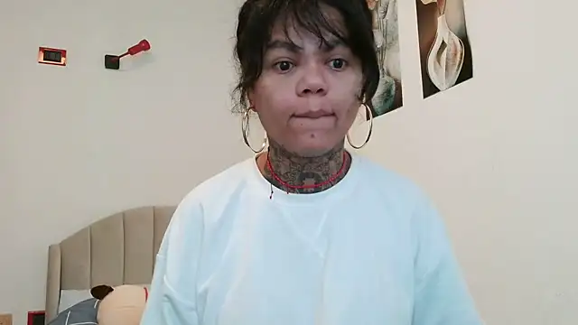 serena  vedette online show from June 8, 4:57 am
