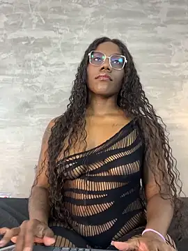 Alaia Colins online show from June 10, 12:43 am