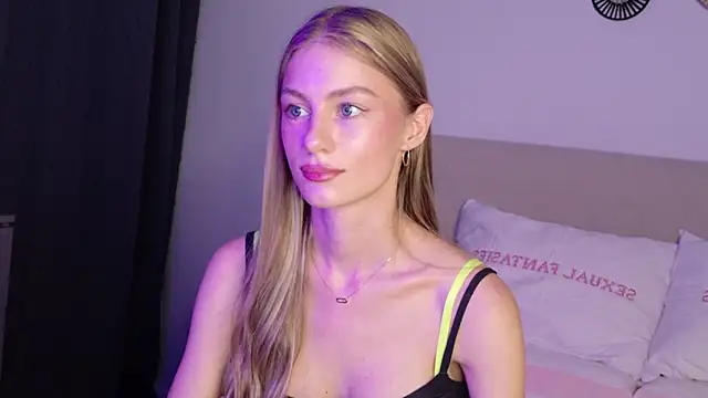 GabriellaOlsen online show from July 22, 4:30 pm