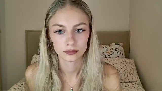 GabriellaOlsen online show from September 18, 2:04 pm