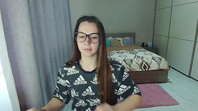 singletrouble online show from April 23, 5:37 am