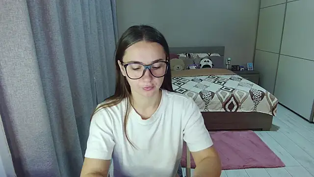 singletrouble online show from September 15, 7:49 am