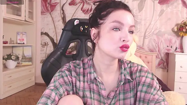 BritneyBarker online show from September 14, 3:04 am