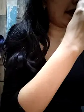 cute IndianBabe online show from June 27, 1:39 pm