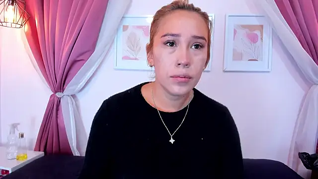 Lannajansen online show from April 24, 2:09 pm