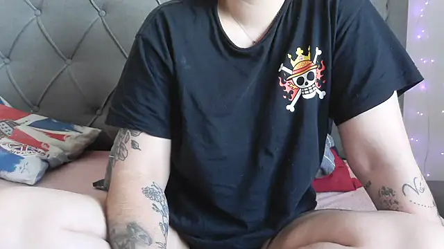 bunnyfox420 online show from April 22, 3:31 pm