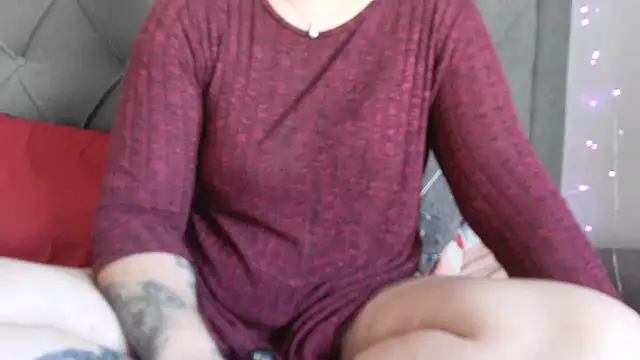 bunnyfox420 online show from April 24, 4:21 pm