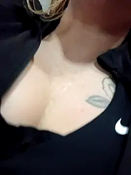 barbieinbondage7 online show from April 25, 5:43 pm