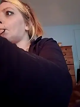 barbieinbondage7 online show from April 23, 4:20 pm