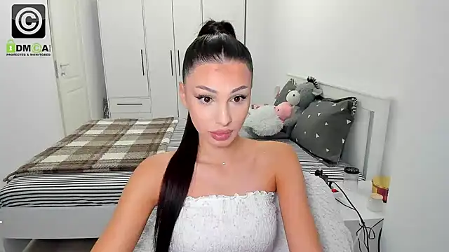 HelenShawn online show from November 6, 9:42 pm