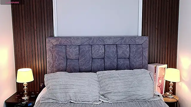 MeganCrow online show from April 22, 8:06 pm