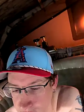 YourNotMySupervisor online show from November 27, 6:38 am