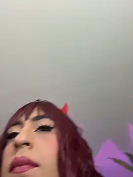 latexgoddes online show from March 12, 9:39 pm