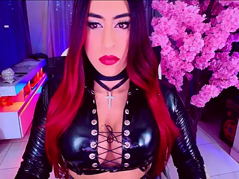 Snapshot of latexgoddes chatting on October 23, 1:22 am latexgoddes online show from October 23, 1:22 am