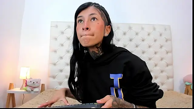 esmeralda06 online show from April 20, 12:08 pm