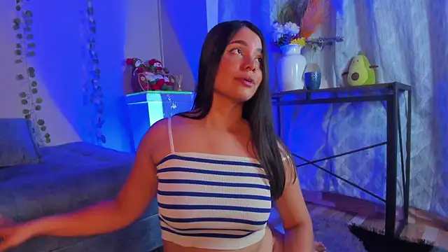 evaa greey online show from December 4, 8:20 pm